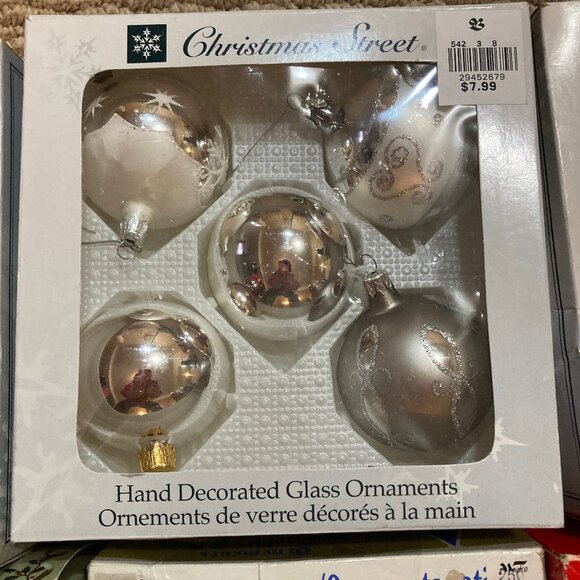 Vintage Christmas Tree Ornaments - Picture 7 of 8